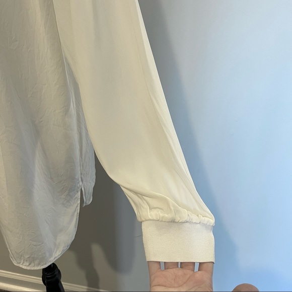 Lafayette 148 Wyatt Knit Trim Matte Silk Blouse In Cloud White Size Larg… - Picture 9 of 11